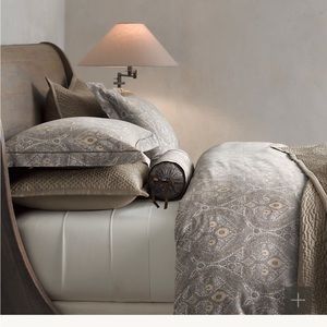 Restoration Hardware Italian Cyprus Paisley Duvet Cover (King) & 3 Euro Shams